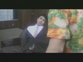 董事秘书安奈的诱惑：玩弄老板的秘密情人