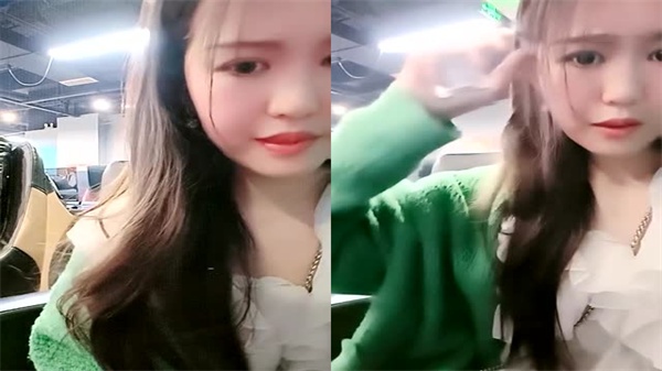 苗条平胸马尾骚货高跟鞋淫语挑逗，卖场公测近距自慰特写！浪叫扣穴喷水实录