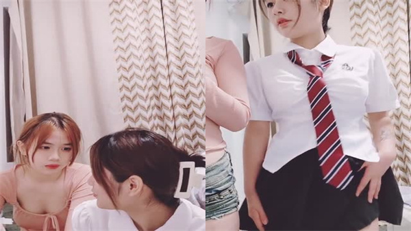 颜宝 清纯校花被操成淫娃 粉嫩小穴遭巨根内射汁液横流