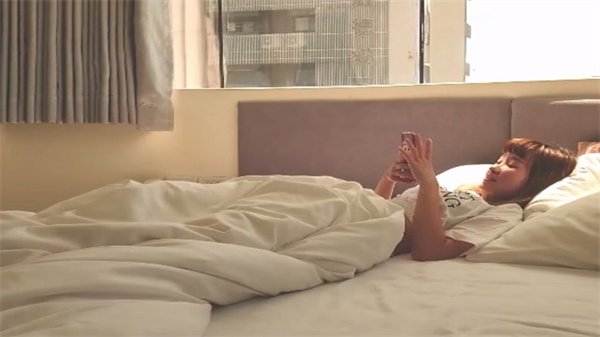 风流公子重金约嫖欲求不满手机店打工妹