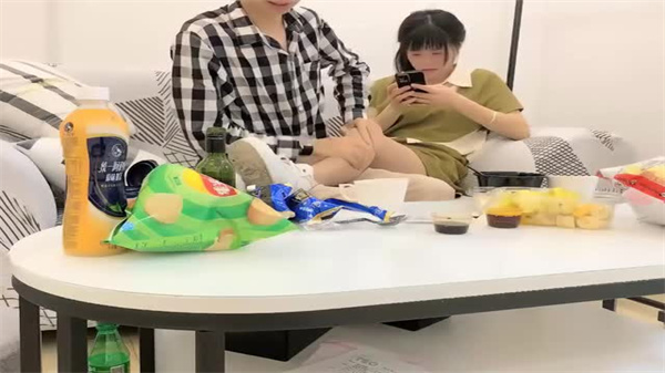 瘦猴先生探花神技：清纯人妻被爆操沦陷，骚穴狂吞巨根喷白浆！