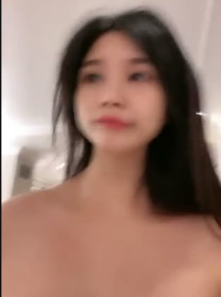 极品骚货黑丝高跟大屁股 黄瓜磨穴淫语不断 假装被强奸高潮喷水