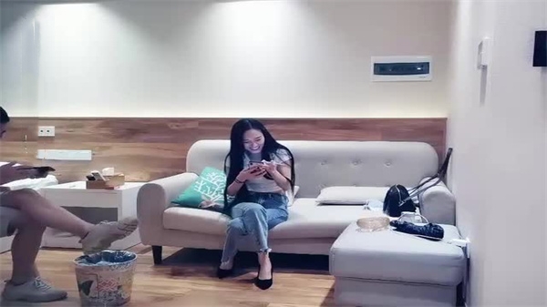 全国探花暴操极品长发尤物，淫水横流呻吟不止