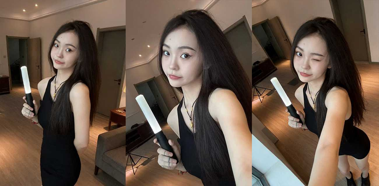 江西九江骚浪小美女【林希希】被金主包养玩掰逼揉穴，露脸对镜被后入狂操水嫩小穴粉肉翻飞