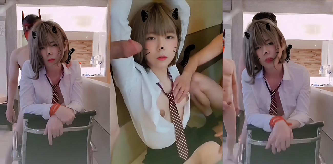 气质TS伪娘被体育生3P轮操，露脸口交深喉添屌，椅子上翘臀高撅被双龙操到眼神迷离