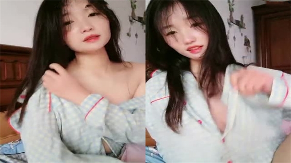 白皙苗窕骚妹子淫声荡语撩骚互动坐骑假屌自慰