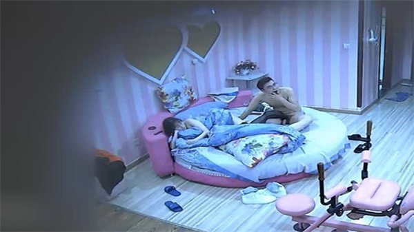 在炮房和气质文雅的漂亮妹子来一场