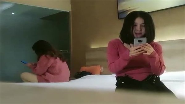 经典探花之我是铁牛偷拍美女主角系列二双飞两位姐妹