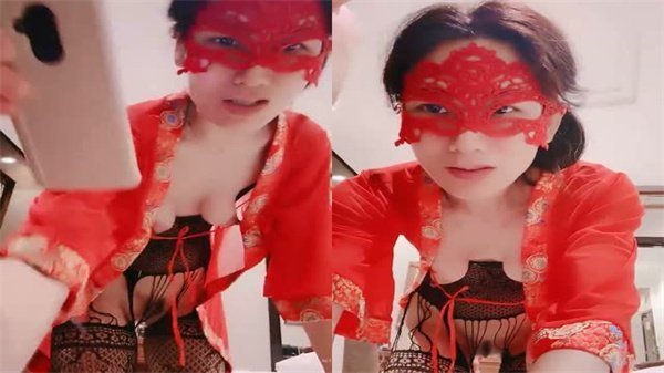 连身网袜大奶骚妇和洋老公激情啪啪