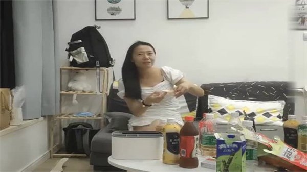 专找老阿姨小伙子专门找56十岁的阿姨玩多P相当淫乱